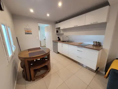 Cuisine ou kitchenette dans l'établissement Studio cosy proche lac et centre ville