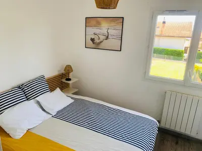 Un ou plusieurs lits dans un hébergement de l'établissement Charming Quiet House in Soorts Hossegor - Pedebert Area -- Certified 3 stars Holiday Home