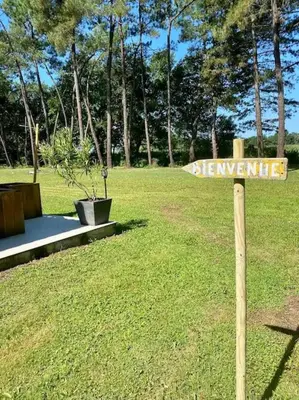 Jardin de l'établissement Gîte La Lande en Pays Basque