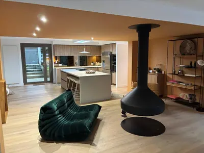 Cuisine ou kitchenette dans l'établissement Villa rénovée avec spa et piscine chauffée à Hossegor, proche plage et golf - FR-1-791-8
