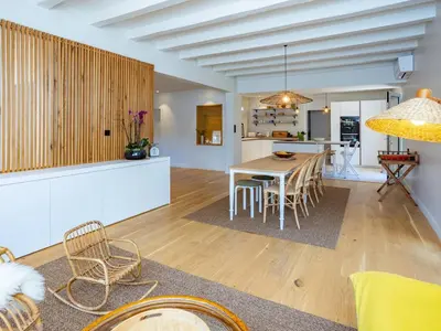Coin salon dans l'établissement Villa Rénovée à Hossegor avec Piscine Chauffée, Proche Golf et Plage - FR-1-791-15