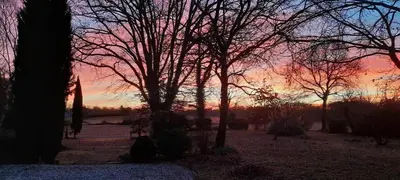 Lever ou coucher de soleil vu de le B&B/chambre d'hôtes ou à proximité