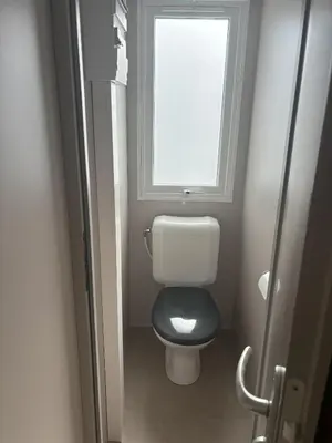 Salle de bains dans l'établissement Mobilhome 8 personnes au bord de l'Océan