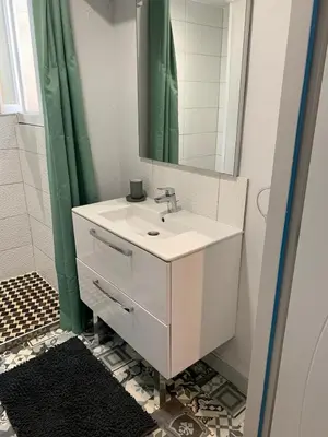 Salle de bains dans l'établissement Rue de la paix