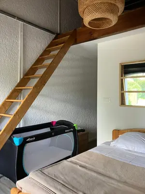 Un ou plusieurs lits dans un hébergement de l'établissement Chambre et sdb avec entrée privative