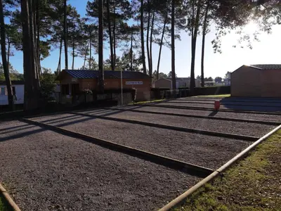 Jardin de l'établissement Mobil-home Mick et Stefie