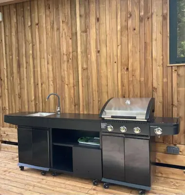 Cuisine ou kitchenette dans l'établissement Mobilhome 212 6 couchages camping 4 étoiles