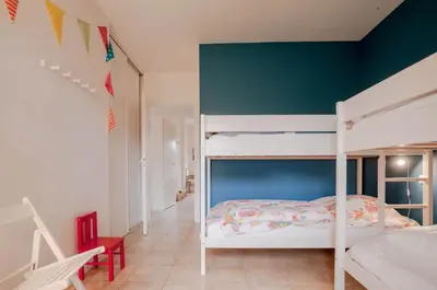 Un ou plusieurs lits dans un hébergement de l'établissement Chez Céline Sous les Pins, de 1 à 8 personnes, Piscine, Océan, Lac, Vélos