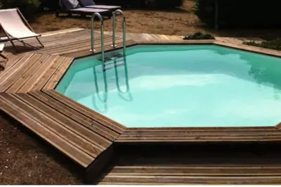 Piscine de l'établissement Chez Céline Sous les Pins, de 1 à 8 personnes, Piscine, Océan, Lac, Vélos ou située à proximité