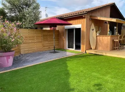 Jardin de l'établissement Le chalet du bonheur