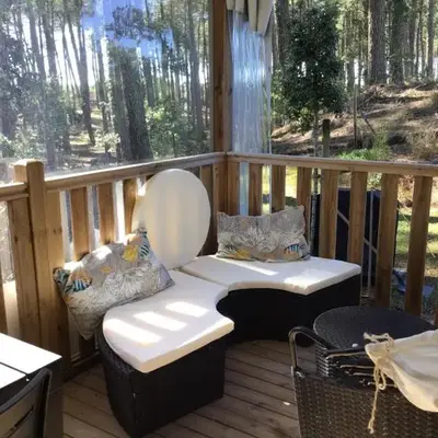 MH 557 TOUT confort 40m2 3ch dont suite parentale 2 salles de bain avec vue sur forêt dans camping 4 étoiles