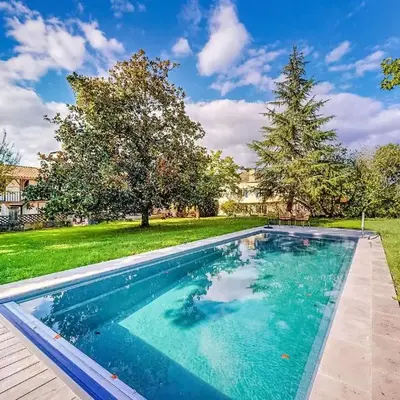 Nice Home In Montgaillard