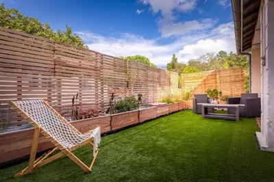 Jardin de l'établissement Appartement cosy tout équipé