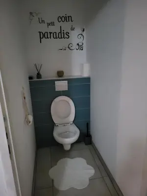 Salle de bains dans l'établissement Trouille de mijourne