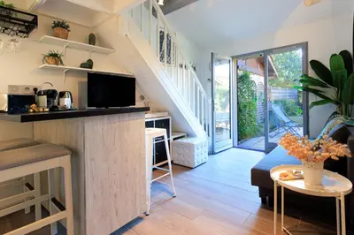 Cuisine ou kitchenette dans l'établissement Maison Kabâna - Welkeys