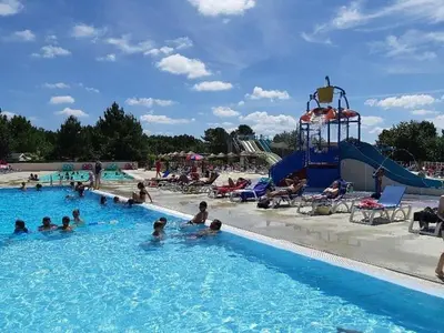 Piscine de l'établissement O'ContisParadise ou située à proximité