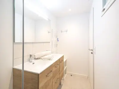Salle de bains dans l'établissement Apartment Jade et Elena-4 by Interhome
