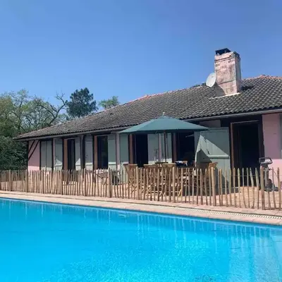 Landaise 12 couchages - piscine tennis boulodrome privés - proche lacs & océan
