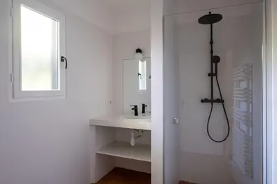 Salle de bains dans l'établissement Villa Bellevue - Pyla sur Mer - Proche de la plage
