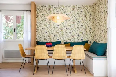 Coin salon dans l'établissement Villa Dahlia à deux pas de la plage PYLA SUR MER
