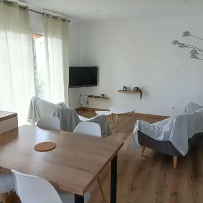 Maison entièrement indépendante