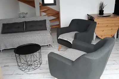 Coin salon dans l'établissement AIMI-AQUO gîte, Bassin d'Arcachon Sud