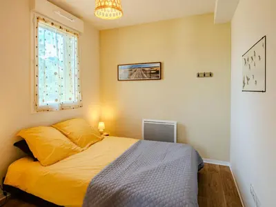 Un ou plusieurs lits dans un hébergement de l'établissement Apartment Soleil couchant by Interhome