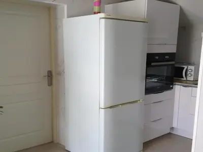 Cuisine ou kitchenette dans l'établissement Charming town centre house with garden
