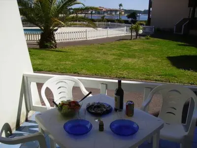 Balcon ou terrasse dans l'établissement Appartements à côté Lac Marin de Port d'Albret