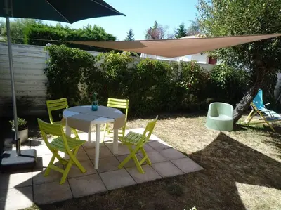 Jardin de l'établissement Bassin d'Arcachon Maison au calme
