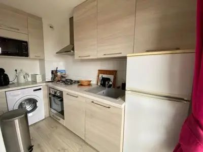 Cuisine ou kitchenette dans l'établissement La Teste Centre 2 couchages avec balcon
