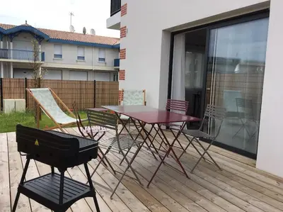Balcon ou terrasse dans l'établissement Bassin Arcachon Appt recent4 couchages petit jardin