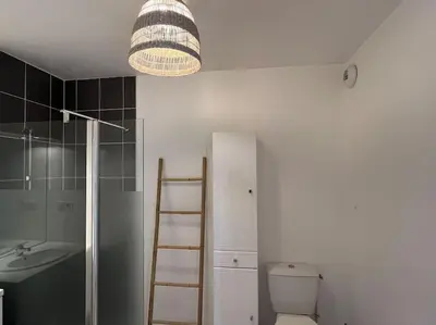 Salle de bains dans l'établissement Appartement Le Boïate