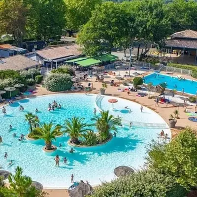 Chalet T3 15 min plage grande terasse et piscine