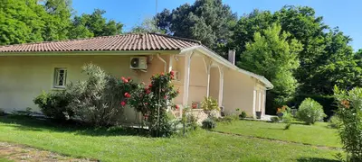 Jardin de l'établissement Chambres 