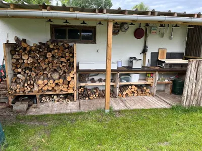 Barbecue disponible mis à disposition des clients de la maison de vacances