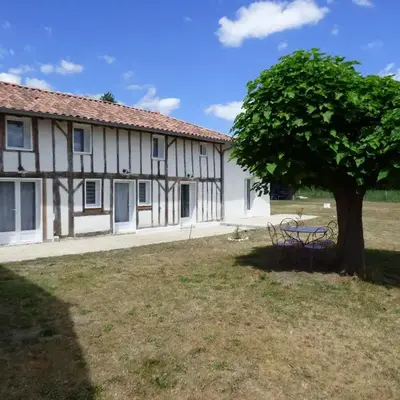 Ferme landaise dans un environnement privilégié