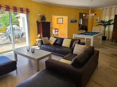 Coin salon dans l'établissement Villa Pyla sur mer 10 couchages