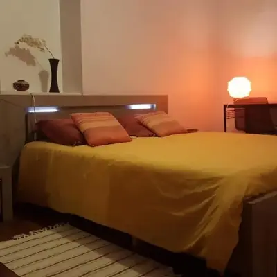 Chambres d'hôtes et T2 dans écolieu arts