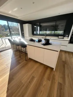 Cuisine ou kitchenette dans l'établissement Villa Emma