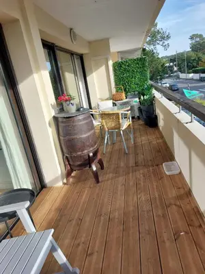 Piscine de l'établissement Appartement avec terasse au pied du port ou située à proximité