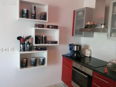 Cuisine ou kitchenette dans l'établissement Les pieds dans l'eau salée