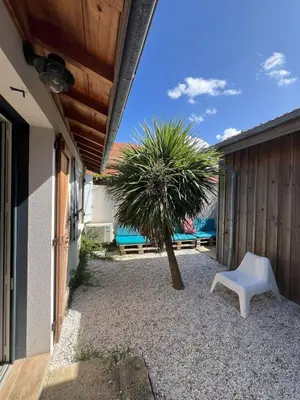 Piscine de l'établissement Maison de vacances 4 étoiles, Mimizan plage sud ou située à proximité