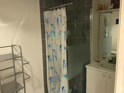 Salle de bains dans l'établissement T2 la teste centre ville bassin d Arcachon