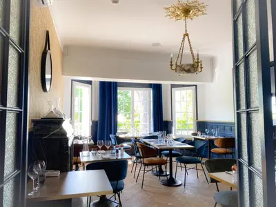 Coin salon dans l'établissement Villa Pomade