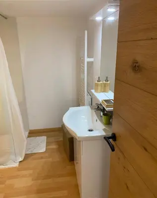 Salle de bains dans l'établissement Entre Bordeaux et l'océan