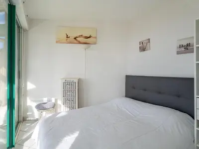 Un ou plusieurs lits dans un hébergement de l'établissement Appartement Front de Mer pour 2 avec Parking à Mimizan Plage - FR-1-50-152