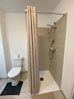 Salle de bains dans l'établissement Appartement Côté Dune à 600m de l'Océan