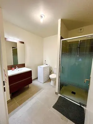 Salle de bains dans l'établissement Appartement au bord de la plage et de la foret