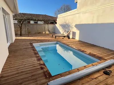 Piscine de l'établissement Maison familiale piscine 3 chambres Gujan-Mestras ! ou située à proximité